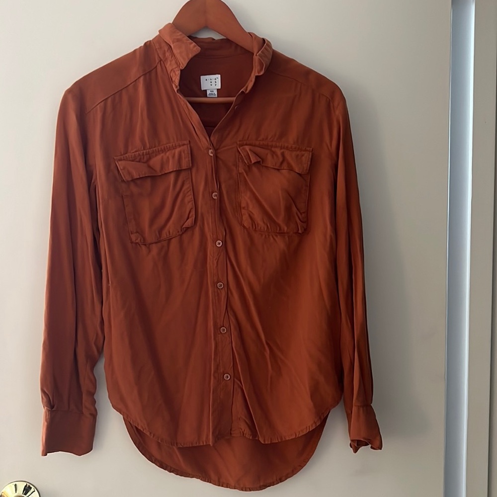 Women’s burt orange fall button up shirt